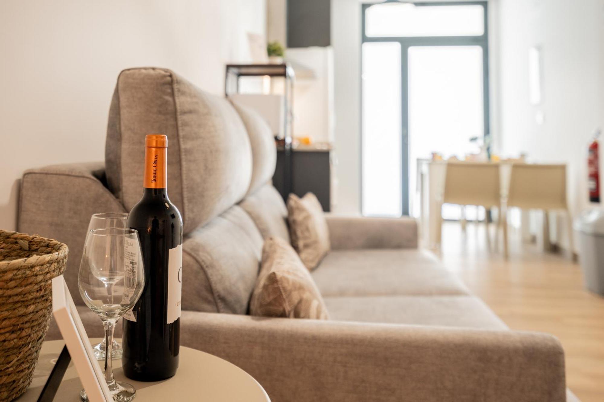 Appartamento Visitval Flats 1 Valenza Esterno foto